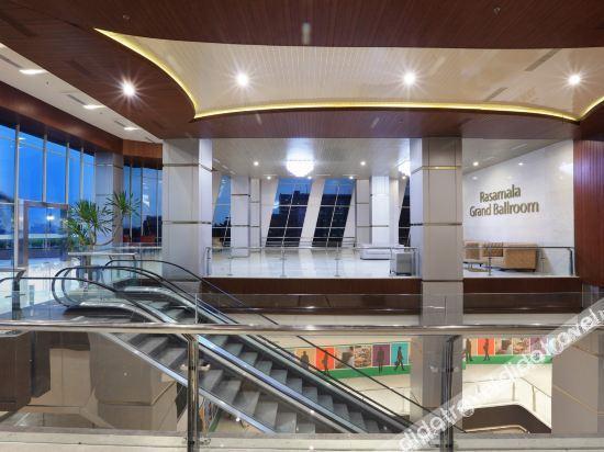 Aston Kartika Grogol Hotel & Conference Center Yakarta Exterior foto